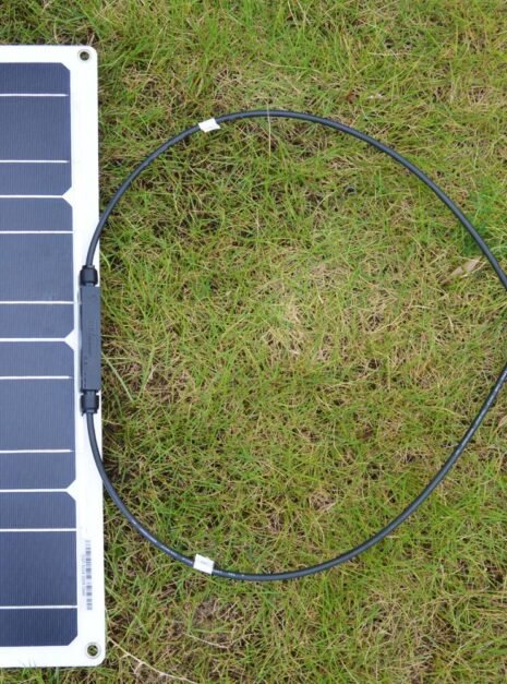 Waterproof Monocrystalline Flexible Solar Panel Set 4 Waterproof Monocrystalline Flexible Solar Panel Set 4